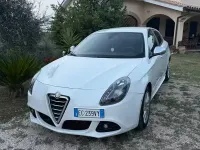 Usata Alfa Romeo Giulietta Distinctive 170 CV (125 kW) 2011 Bianco Utilitaria