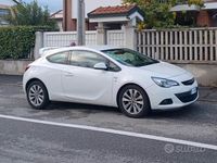Usata Opel Astra GTC 140 CV (102 kW) 2017 Bianco Coupé