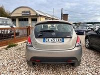 Usata Lancia Ypsilon Silver 69 CV (50 kW) 2011 Grigio Utilitaria