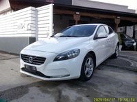 Usata Volvo V40 Momentum 120 CV (88 kW) 2016 Bianco Station wagon