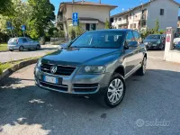 Usata VW Touareg 224 CV (164 kW) 2006 Grigio SUV