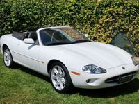 Usata Jaguar XK8 284 CV (208 kW) 1999 Bianco Cabrio