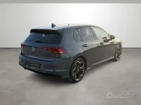 Ny VW Golf VIII R-line 150 HK (110 kW) 2026 Grå Sedan