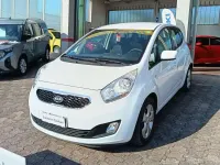 Usata Kia Venga Active 90 CV (66 kW) 2012 Bianco Utilitaria