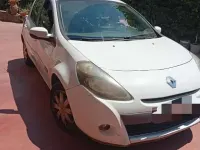 Usata Renault Clio III 75 CV (55 kW) 2012 Bianco Berlina