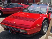Usata Ferrari Mondial 271 CV (199 kW) 1986 Rosso Cabrio