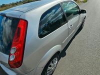 Usado Ford Fiesta 73 HP (53 kW) 2008 Cinzento Citadino