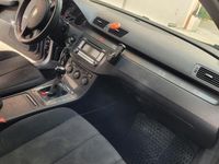 Usata VW Passat 105 CV (77 kW) 2006 Marrone Berlina