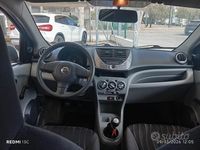 Usata Nissan Pixo 68 CV (50 kW) 2010 Grigio Utilitaria