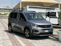 Usata Peugeot Rifter GT-line 131 CV (96 kW) 2019 Grigio Monovolume