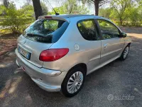 Usata Peugeot 206 88 CV (64 kW) 2005 Grigio Berlina