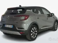 Usata Renault Captur Techno 94 CV (69 kW) 2023 Grigio SUV