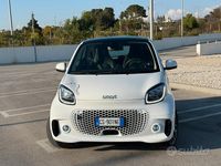 Begagnad Smart ForTwo Electric Drive Prime 60 kW (82 HK) 2024 Vit Sportkupé