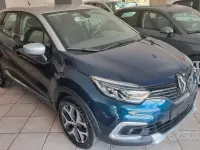 Usata Renault Captur Intens 110 CV (80 kW) 2017 Bluazzurro SUV