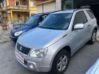 Usata Suzuki Grand Vitara 106 CV (77 kW) 2009 Argento SUV
