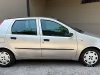 Usata Fiat Punto 60 CV (44 kW) 2002 Grigio Utilitaria