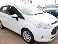 Usata Ford B-MAX 90 CV (66 kW) 2017 Bianco Monovolume