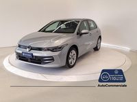 Usata VW Golf VIII Life 116 CV (85 kW) 2025 Argento Utilitaria