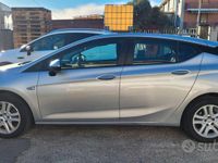 Usata Opel Astra Business 95 CV (69 kW) 2016 Grigio Berlina