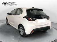 Nuova Toyota Yaris Hybrid Active 92 CV (67 kW) 2025 Bianco Berlina