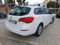 Usata Opel Astra Cosmo 110 CV (80 kW) 2012 Bianco Station wagon