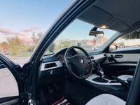 Usata BMW 318 143 CV (105 kW) 2011 Nero Station wagon