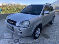 Usata Hyundai Tucson Dynamiq 112 CV (82 kW) 2005 Grigio SUV