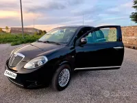 Usata Lancia Ypsilon 75 CV (55 kW) 2011 Nero Utilitaria