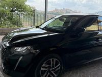 Usata Peugeot 208 GT-line 102 CV (75 kW) 2021 Nero Utilitaria