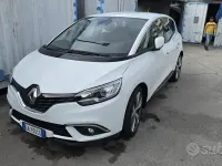 Usata Renault Scénic 120 CV (88 kW) 2020 Bianco Monovolume