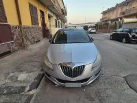 Usata Lancia Delta 120 CV (88 kW) 2010 Grigio Utilitaria