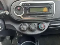 Usata Toyota Yaris Lounge 90 CV (66 kW) 2012 Bianco Utilitaria