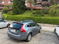 Usata Volvo V60 120 CV (88 kW) 2017 Grigio Station wagon