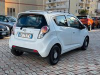 Usata Chevrolet Spark LS 67 CV (49 kW) 2010 Bianco Utilitaria