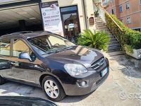 Usata Kia Carens 140 CV (102 kW) 2006 Nero Monovolume