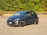 Usata Toyota Aygo X-play 69 CV (50 kW) 2017 Grigio Utilitaria
