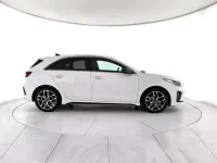 Usata Kia Ceed GT GT-Line 140 CV (102 kW) 2020 Cassa white Berlina