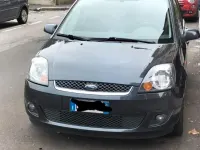 Usata Ford Fiesta Titanium 75 CV (55 kW) 2007 Grigio Utilitaria