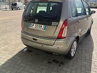 Usata Lancia Musa 95 CV (69 kW) 2008 Marrone Monovolume