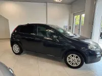 Usata Fiat Punto Lounge 69 CV (50 kW) 2018 Nero Utilitaria