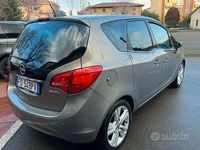 Usata Opel Meriva Cosmo 110 CV (80 kW) 2016 Grigio Monovolume