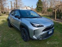 Usata Toyota Yaris 116 CV (85 kW) 2024 Grigio Berlina
