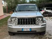 Usata Jeep Cherokee 200 CV (147 kW) 2010 Grigio SUV