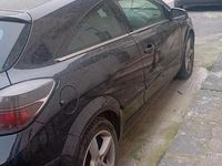 Usata Opel Astra 101 CV (74 kW) 2005 Nero Coupé