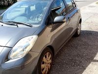 Usata Toyota Yaris 90 CV (66 kW) 2009 Grigio Utilitaria