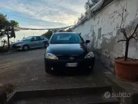Usata Opel Corsa 58 CV (42 kW) 2001 Nero Utilitaria