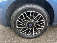 Usata Lancia Ypsilon Platinum 69 CV (50 kW) 2024 270 blu elegante Utilitaria