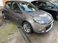 Usata Renault Clio II 103 CV (75 kW) 2011 Grigio Berlina