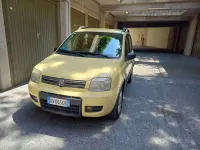 Usata Fiat Panda Climbing 60 CV (44 kW) 2009 Giallo Utilitaria