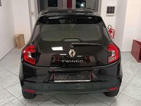 Usado Renault Twingo 71 HP (52 kW) 2022 Preto Citadino